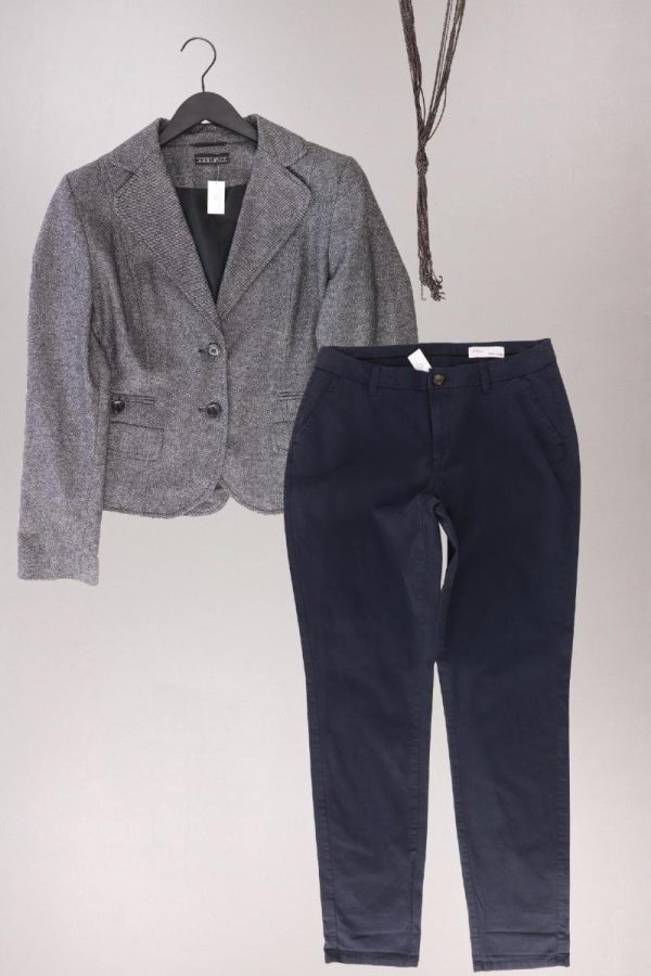 Second Hand Outfit Größe L mit AMBIANCE Wollblazer in Gr. 42 und Halskette Jetzt online