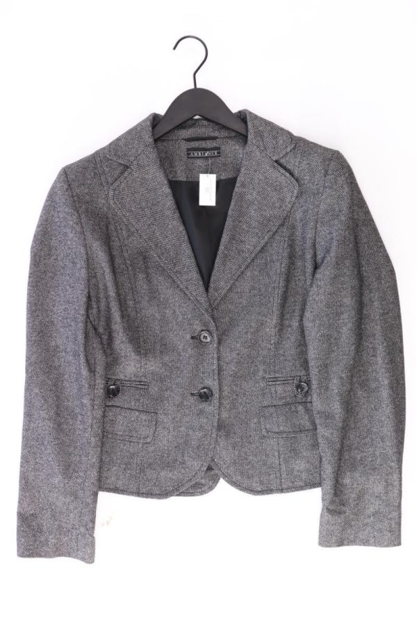 Second Hand Outfit Größe L mit AMBIANCE Wollblazer in Gr. 42 und Halskette Jetzt online – Bild 2