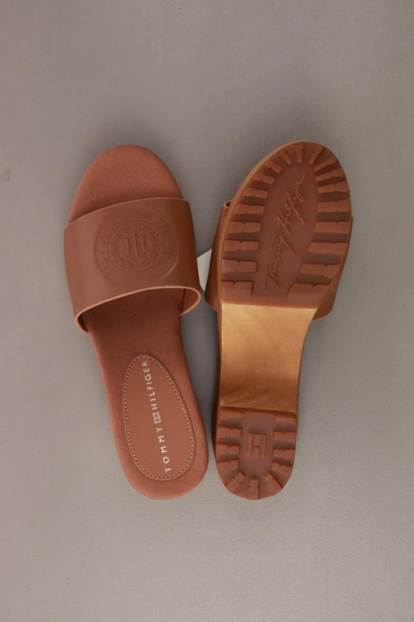 Tommy Hilfiger Pantoletten Feminine Mid Heel Clog Sandal Cognac Gr. 36 braun Schn?ppchen – Bild 4