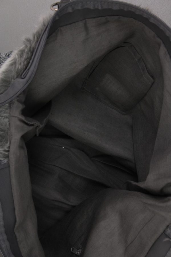 Tasche in Strickoptik und mit Kunstfell neuwertig grau Jetzt online – Bild 3